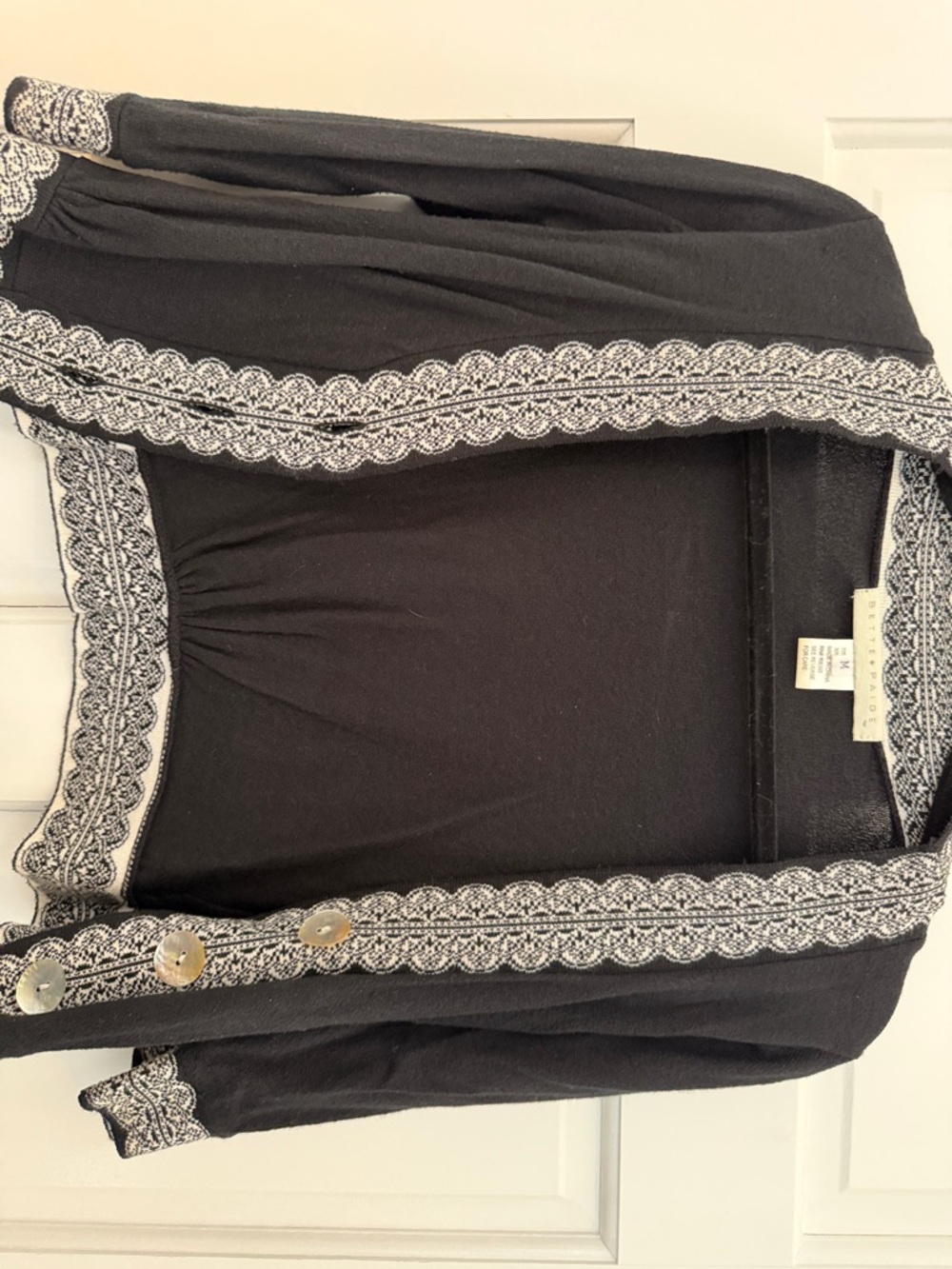 Bettie Page Black Cropped Cardigan with White Scalloped Trim - Picture 6 of 6